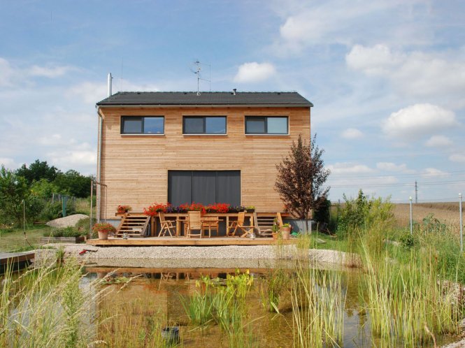 Nízkoenergetický dřevěný dům s difuzně otevřenou konstrukcí