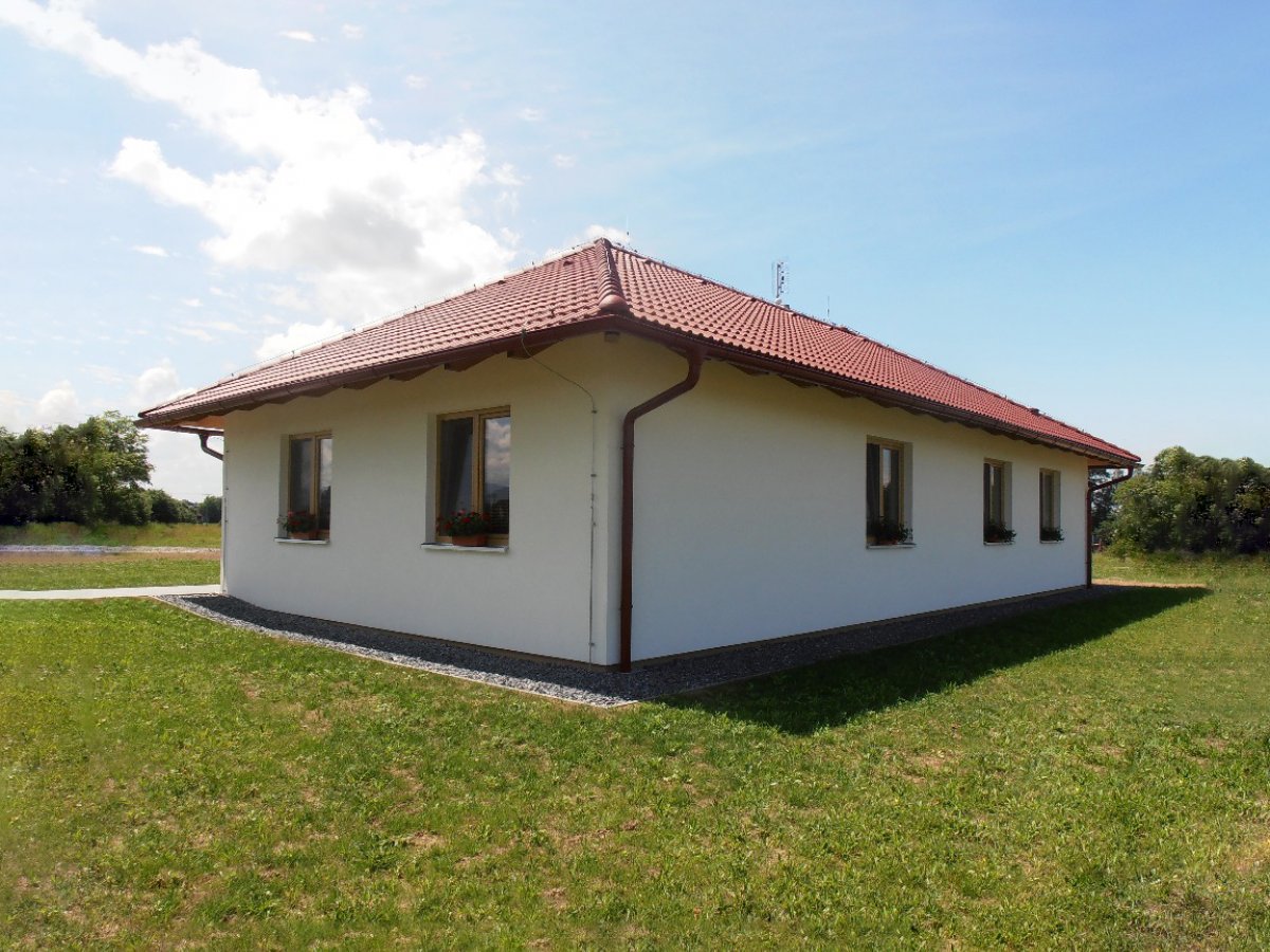 Montovaný rodinný dům bungalov 5+1 - 206 - P1010006